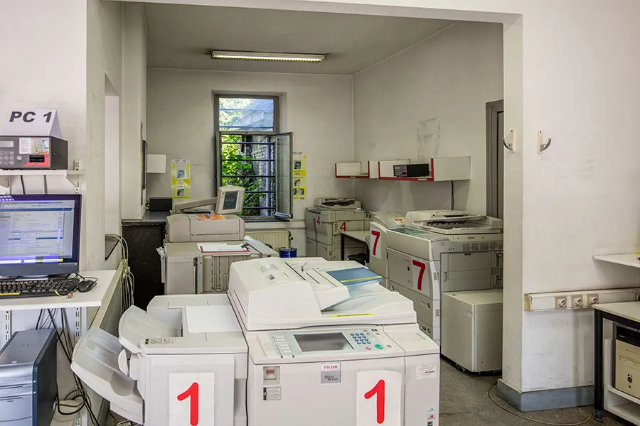 Salle des copieurs en self-service